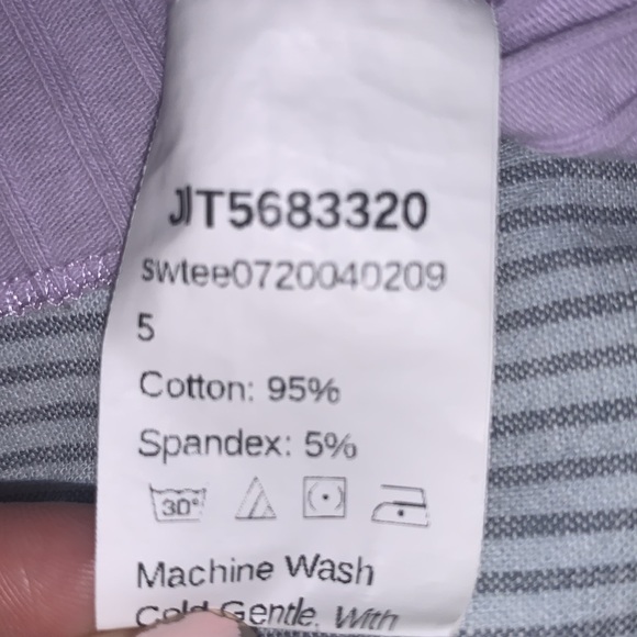 cute lilac purple tee crop top - Picture 3 of 4